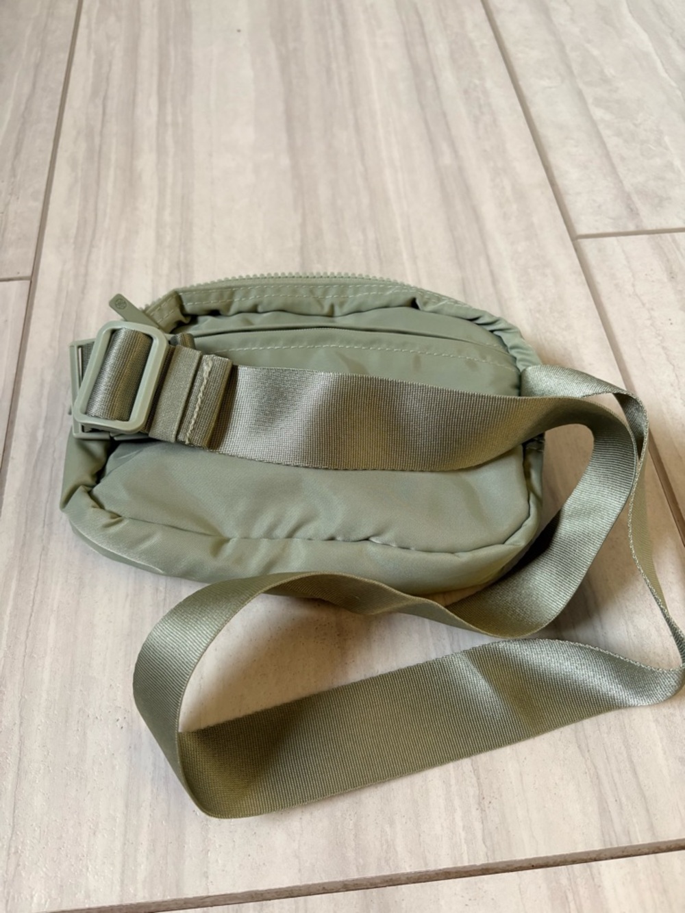 GAIAM Sage Green Crossbody Bag - Picture 7 of 7